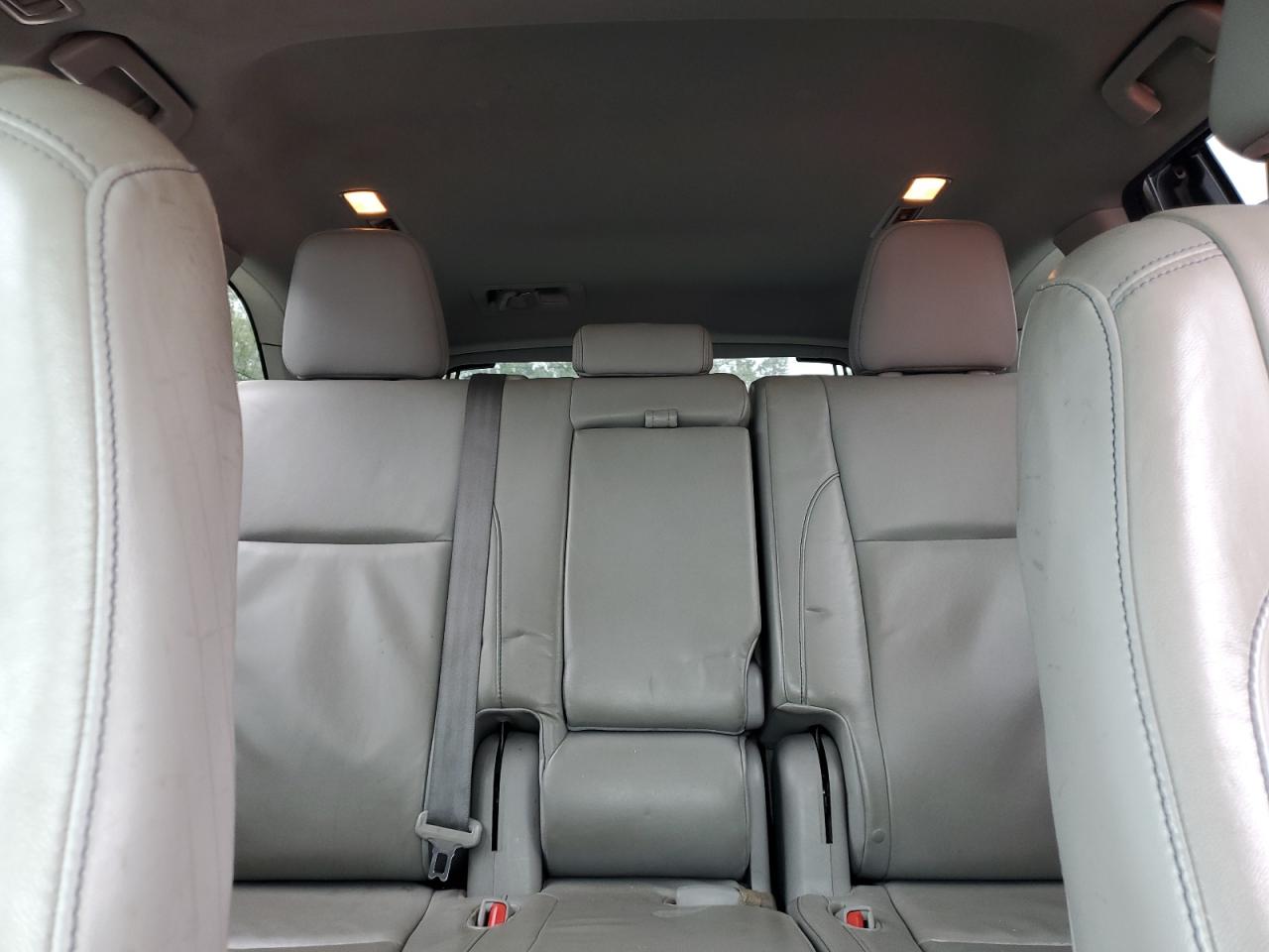 2015 Toyota Highlander Xle VIN: 5TDKKRFH2FS048481 Lot: 81878275