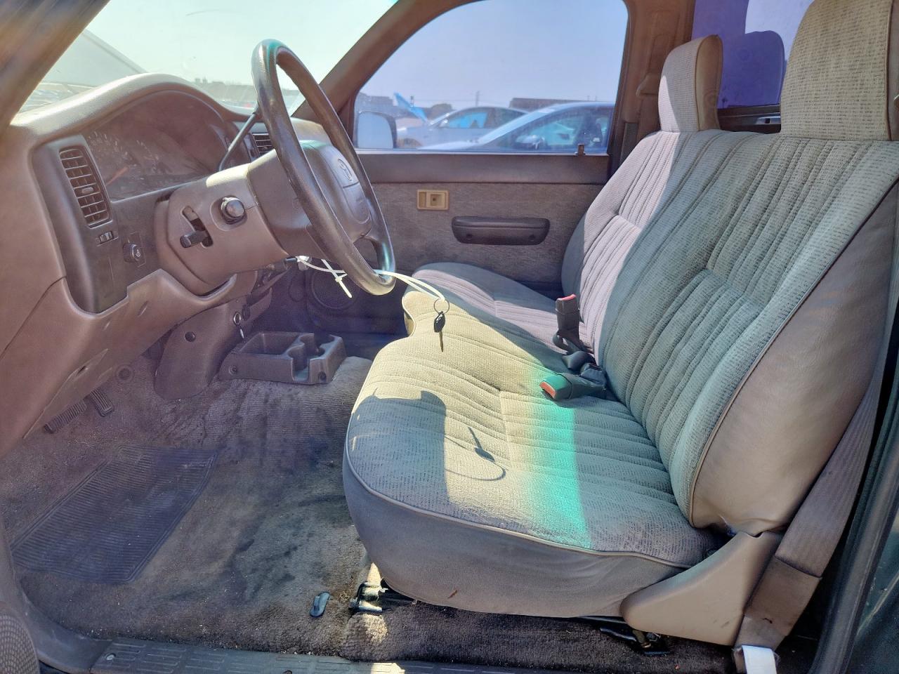 1998 Toyota Tacoma VIN: 4TANL42N6WZ152281 Lot: 80339955