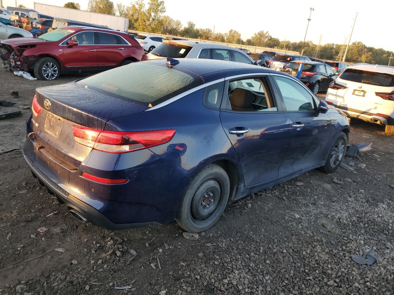 2019 Kia Optima Lx VIN: 5XXGT4L39KG368990 Lot: 83968655