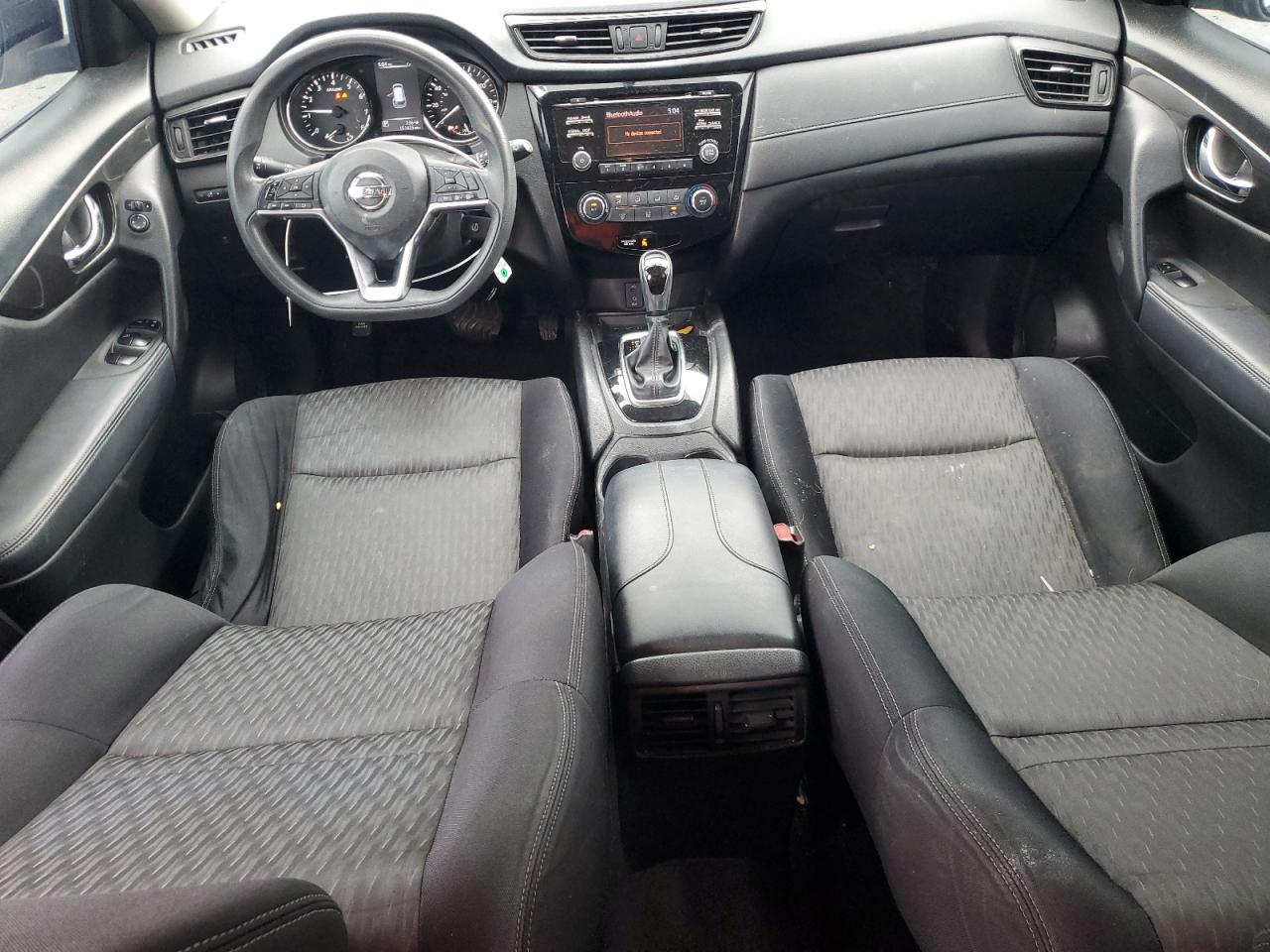 2017 Nissan Rogue S VIN: JN8AT2MT2HW130158 Lot: 81933665