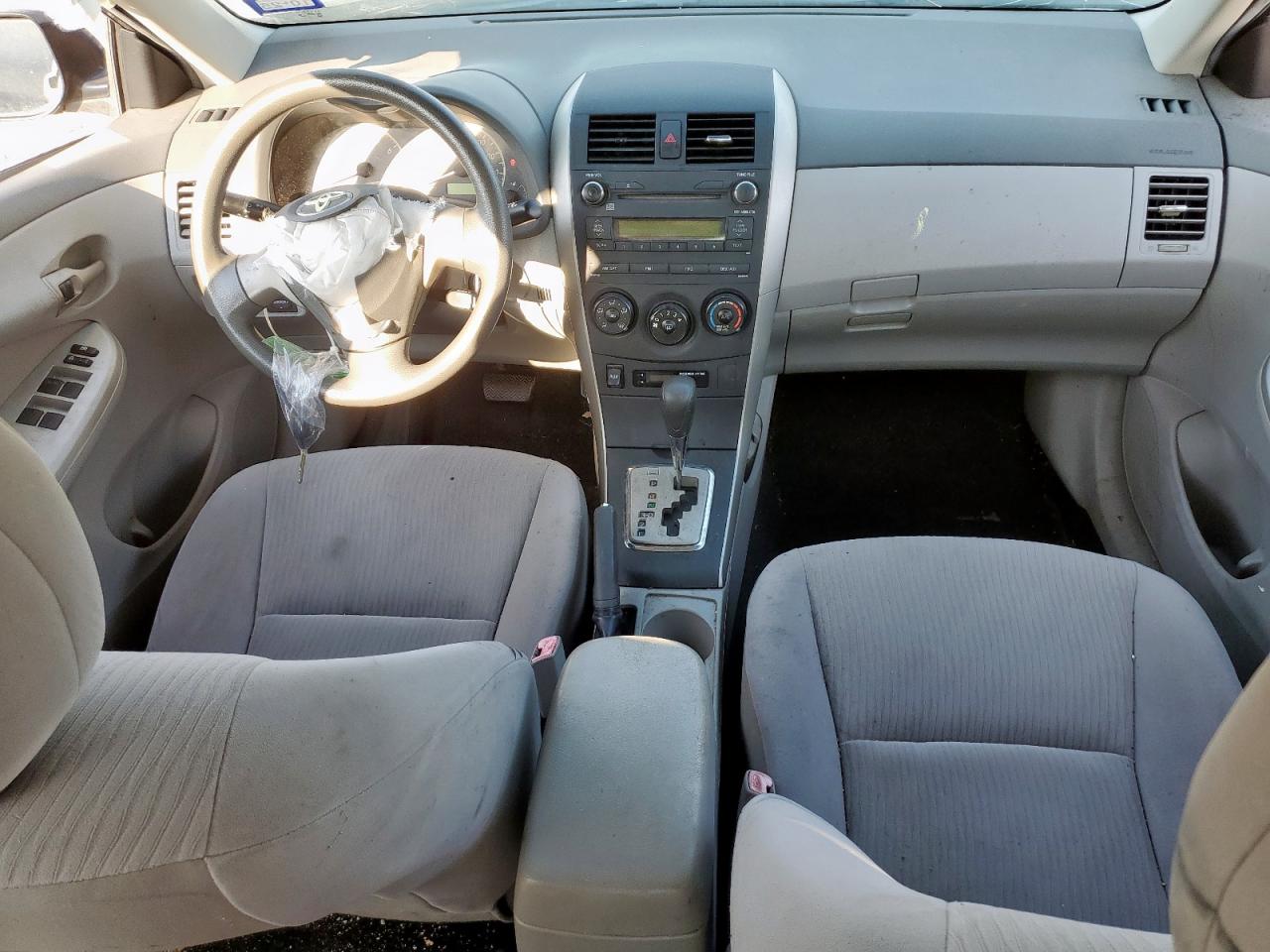 2010 Toyota Corolla Base VIN: JTDBU4EE2AJ082270 Lot: 82065585