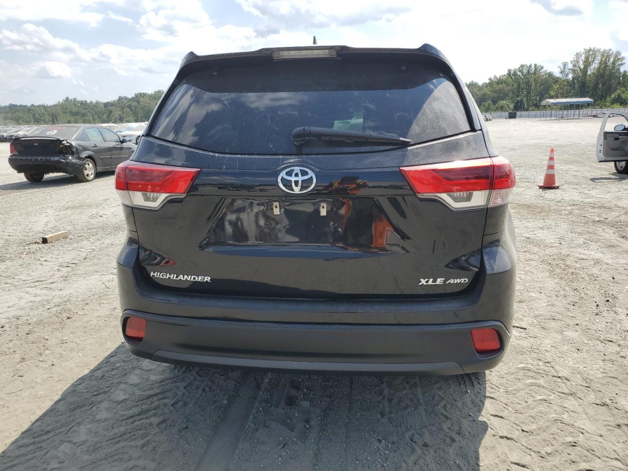 2017 Toyota Highlander Se VIN: 5TDJZRFH4HS450528 Lot: 71259265