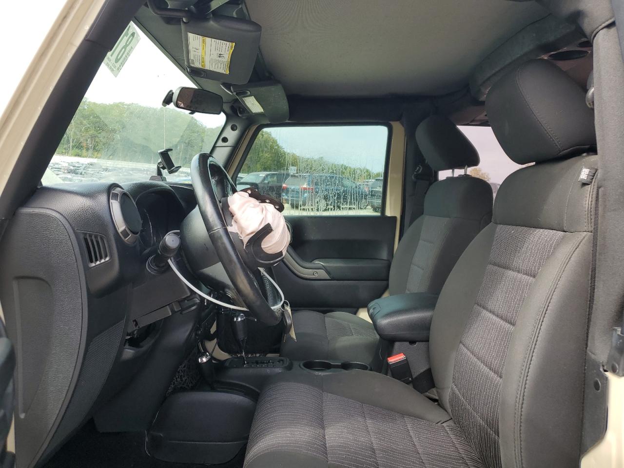 2011 Jeep Wrangler Sport VIN: 1J4GA2D10BL546173 Lot: 81561835