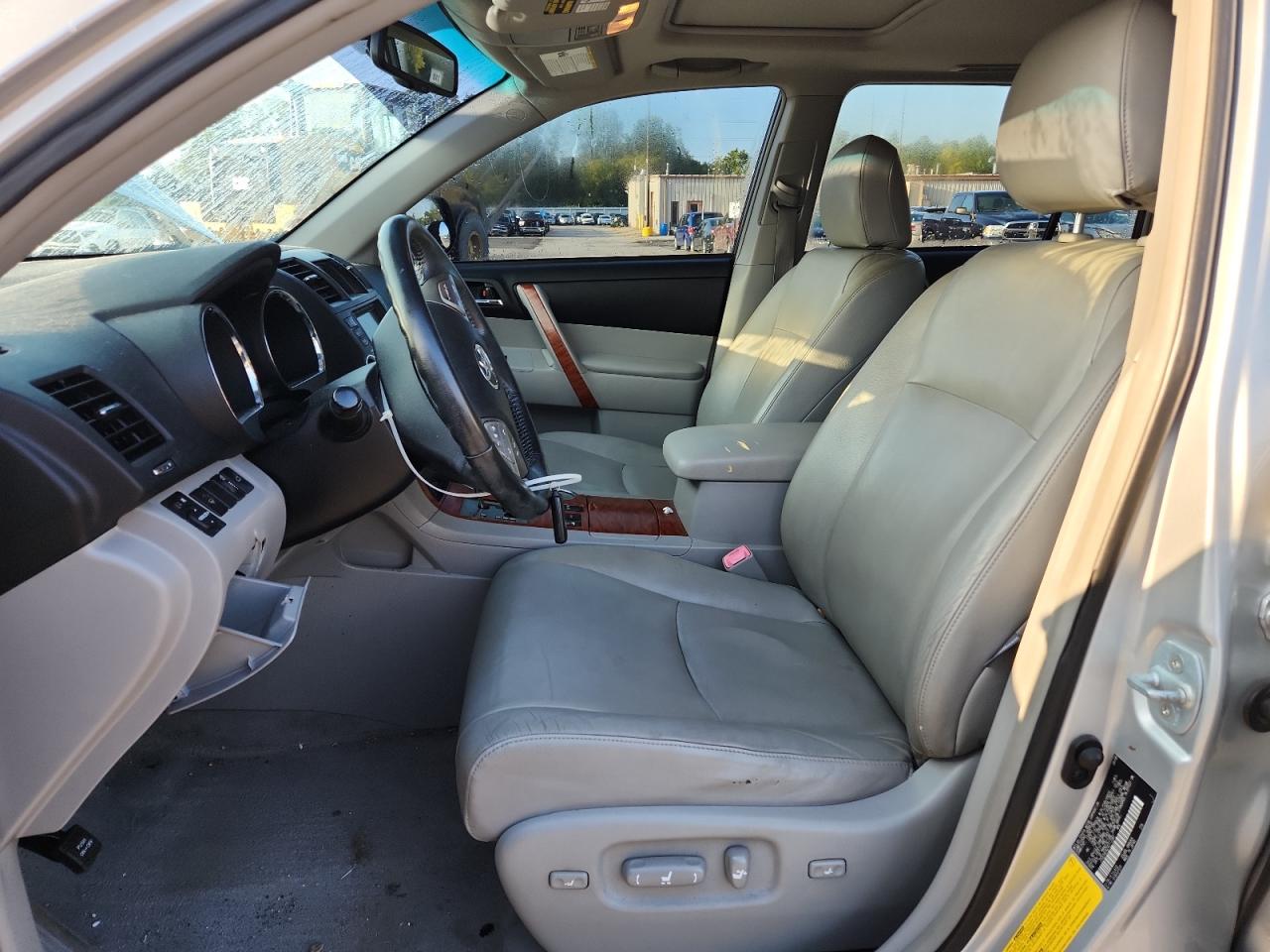 2009 Toyota Highlander Limited VIN: JTEES42A292112387 Lot: 71252445