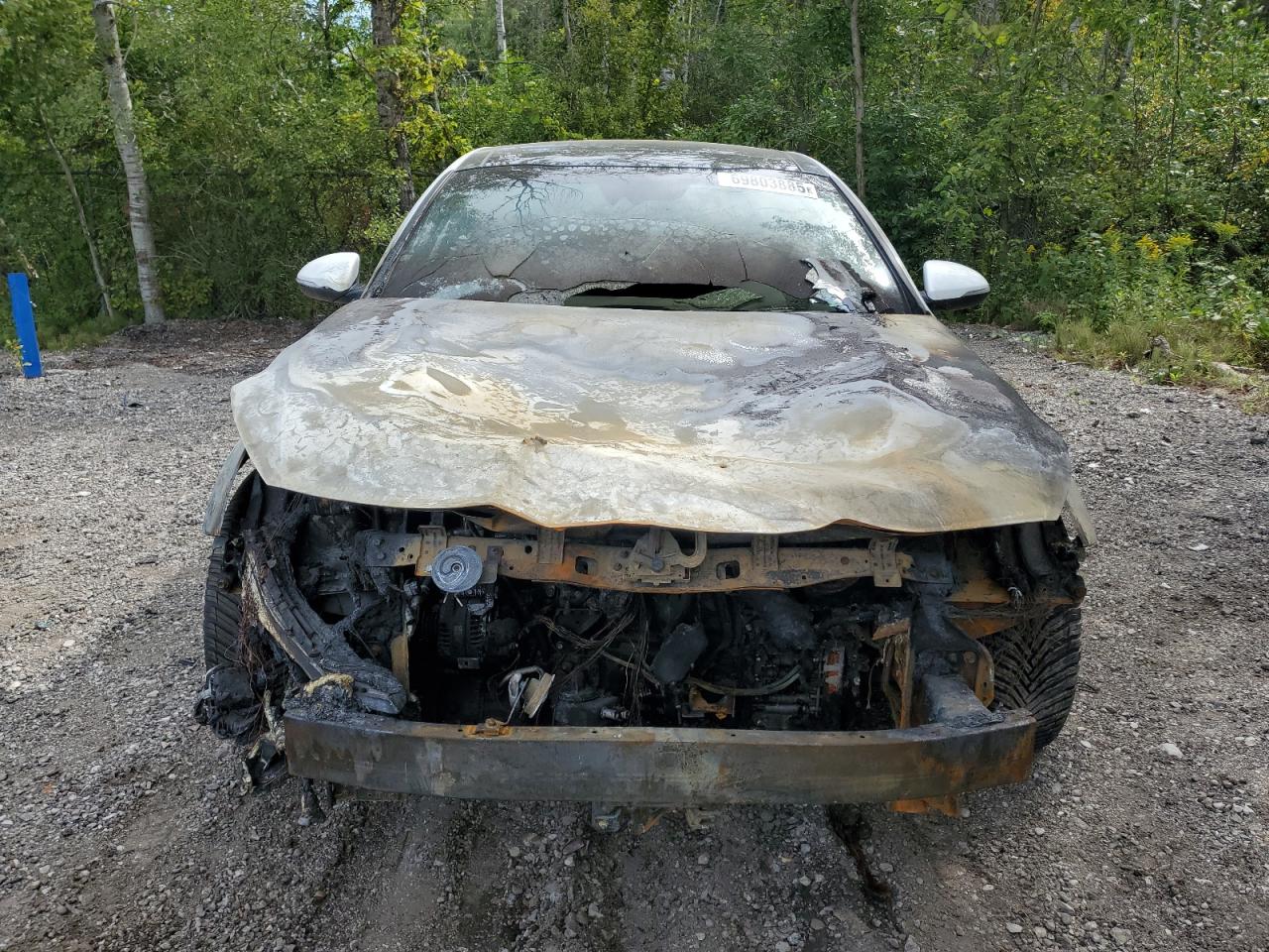 car-image car-image