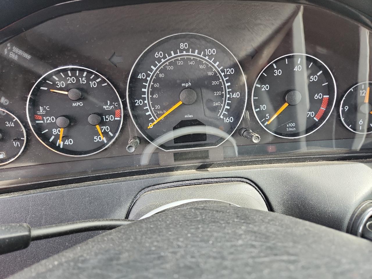 2000 Mercedes-Benz Sl 500 VIN: WDBFA68F9YF189077 Lot: 81787735