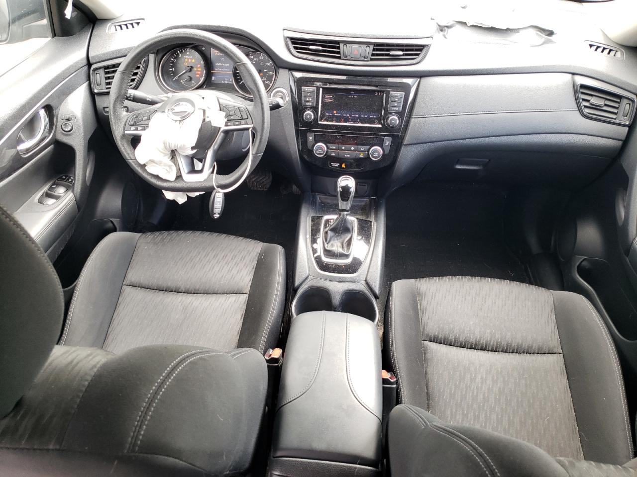 2019 Nissan Rogue S VIN: KNMAT2MV2KP557936 Lot: 83752785