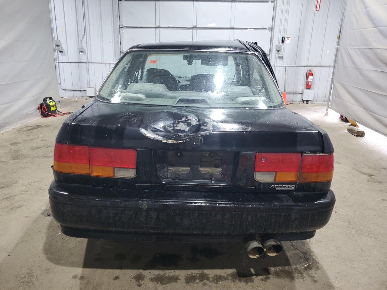 1993 Honda Accord 10Th Anniversary VIN: 1HGCB7696PA156071 Lot: 82116145