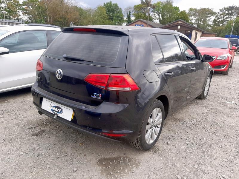 2013 VOLKSWAGEN GOLF SE BLUEMOTION TECH T 