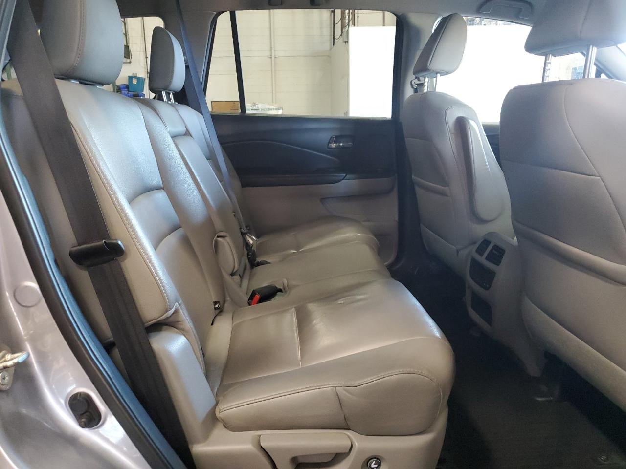2017 Honda Pilot Exl VIN: 5FNYF6H54HB000102 Lot: 84239195