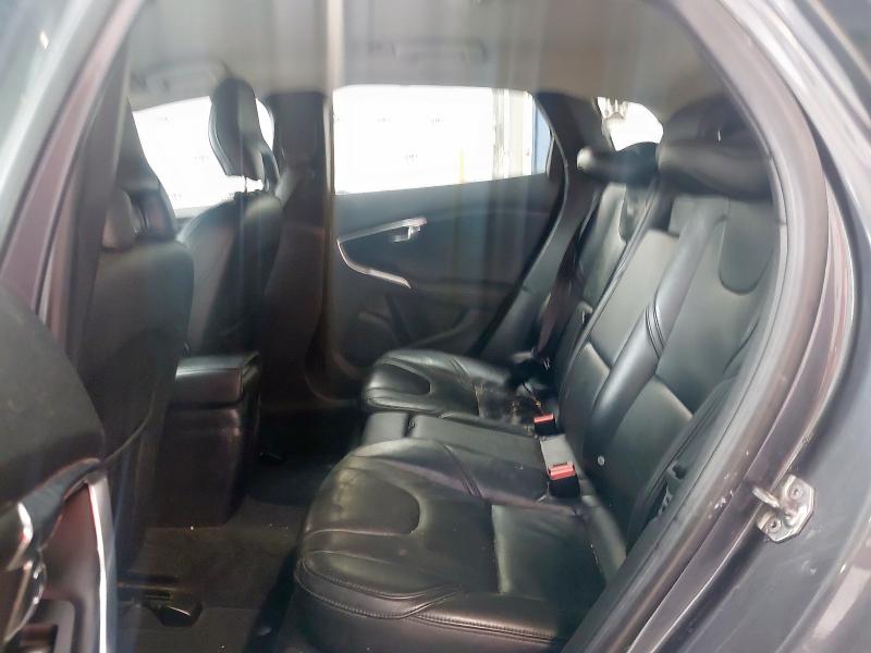 2014 VOLVO V40 SE LUX NAV D3 