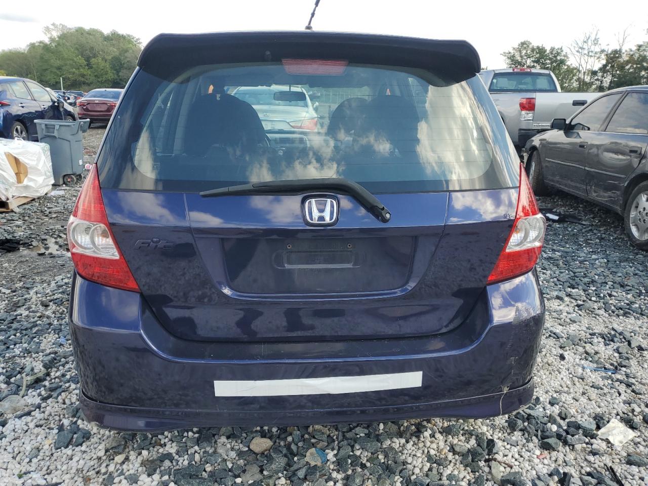 2008 Honda Fit Sport VIN: JHMGD38658S047701 Lot: 83971995