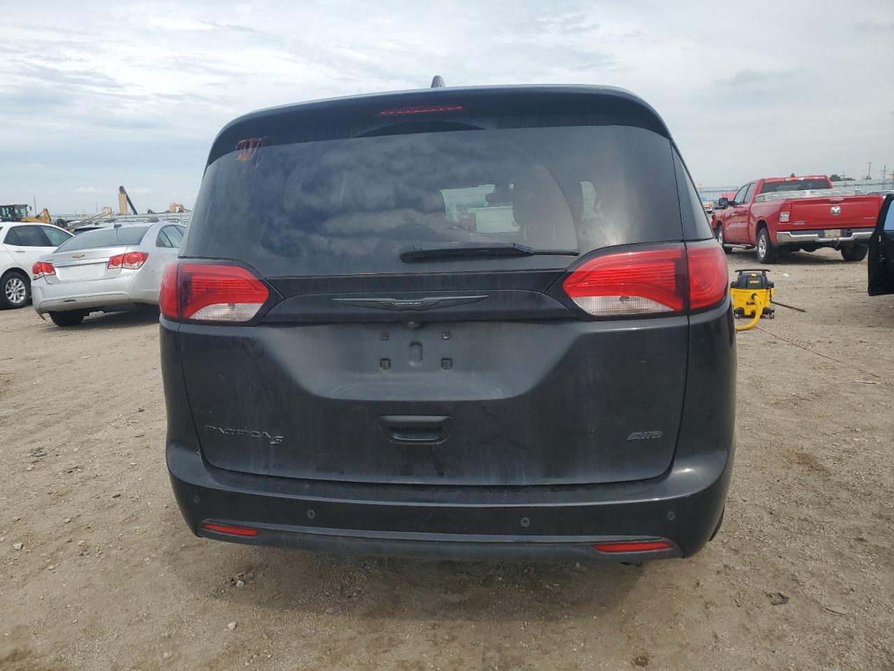 2020 Chrysler Pacifica Touring L VIN: 2C4RC3BG7LR282707 Lot: 81083355