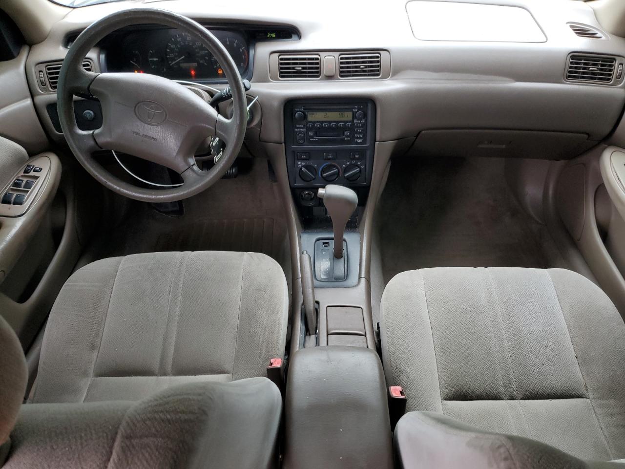 2000 Toyota Camry Ce VIN: 4T1BG22KXYU989021 Lot: 82126305