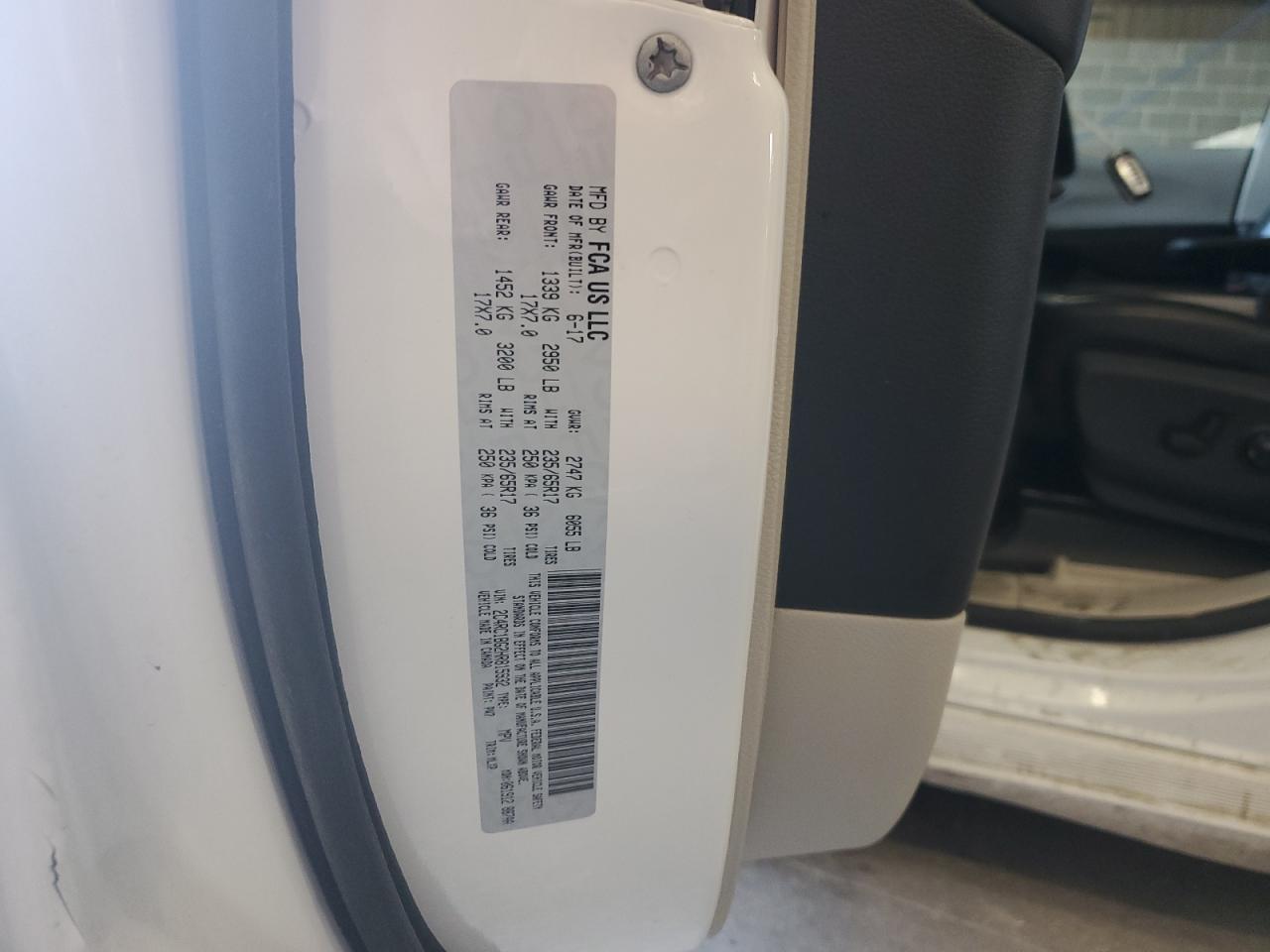 2017 Chrysler Pacifica Touring L VIN: 2C4RC1BG2HR815932 Lot: 81443305