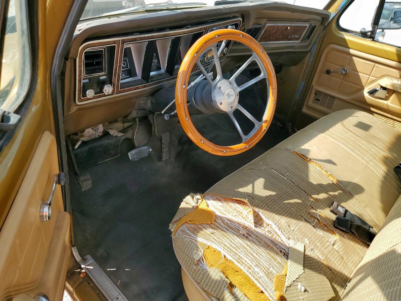 1979 Ford F150 VIN: F15HKDJ7557 Lot: 84798895