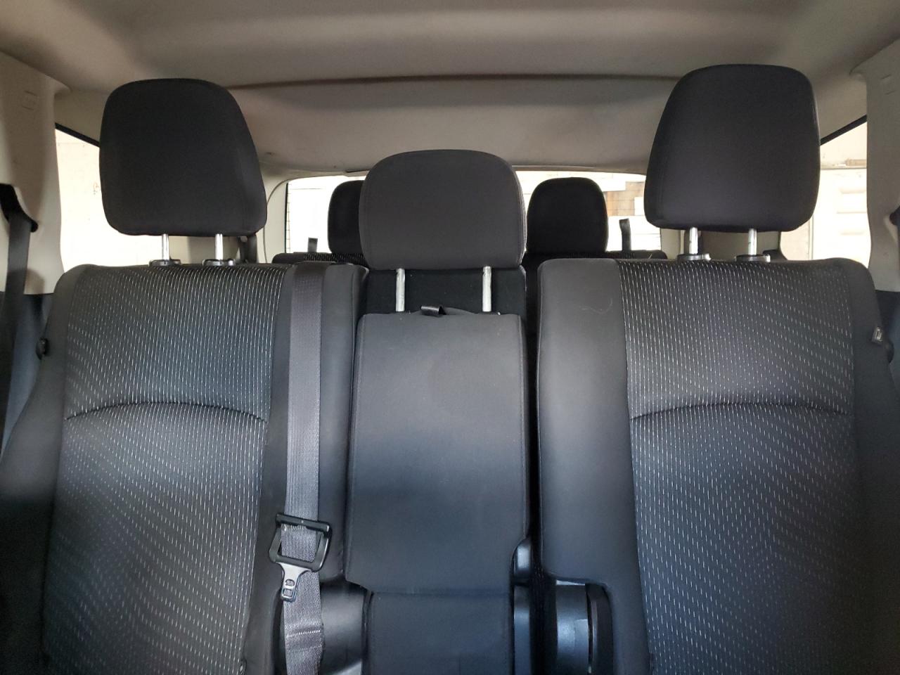 2018 Dodge Journey Se VIN: 3C4PDCAB8JT524974 Lot: 71218875