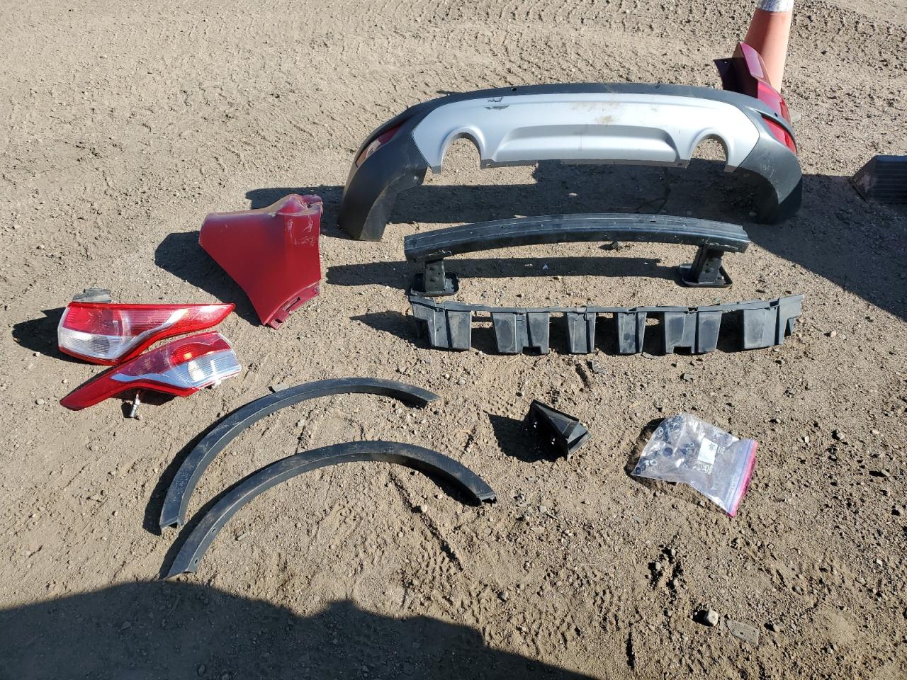 2016 Ford Escape Se VIN: 1FMCU9G99GUB23837 Lot: 81520905