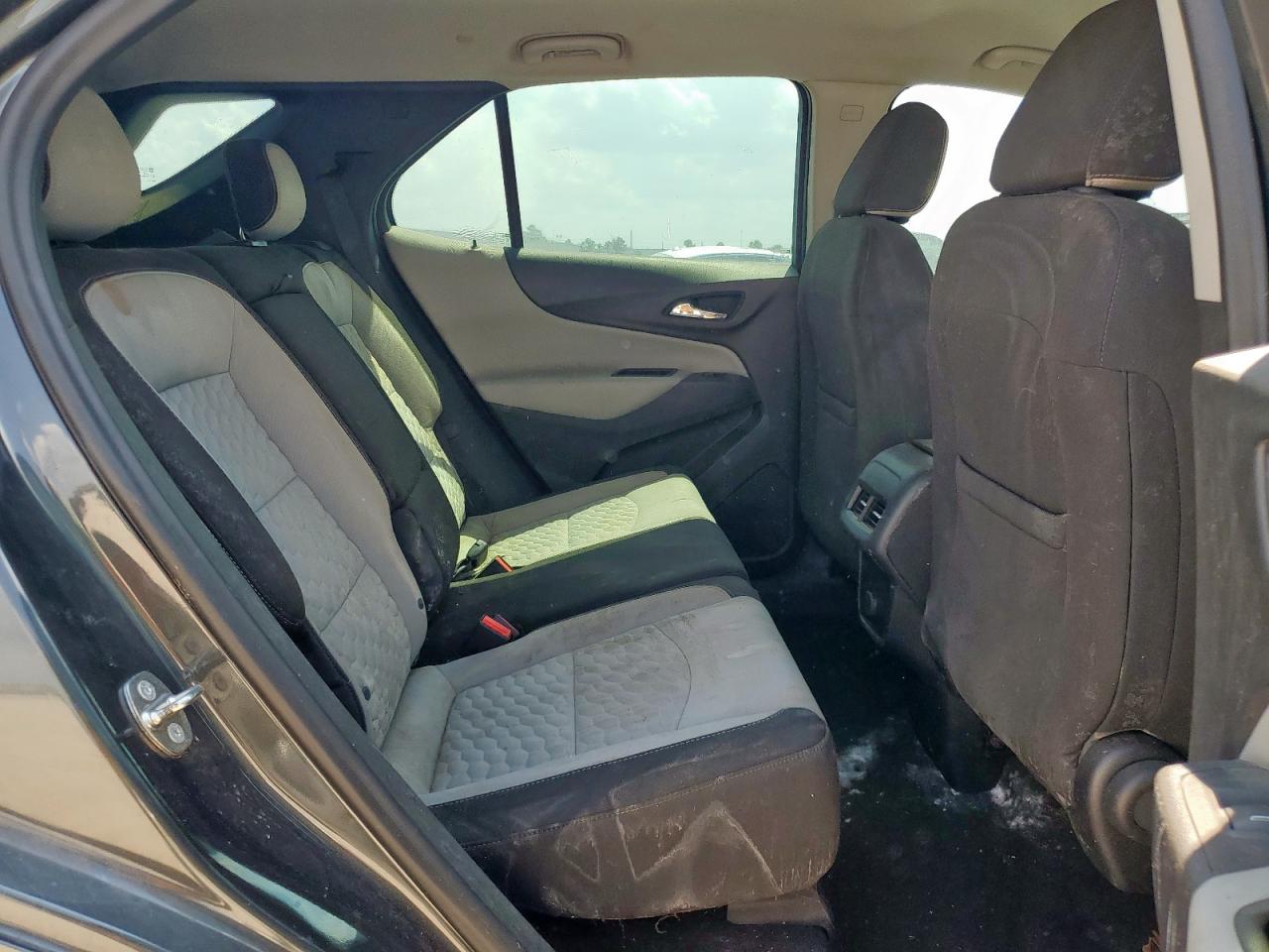 2018 Chevrolet Equinox Ls VIN: 3GNAXHEV2JS620210 Lot: 80834185