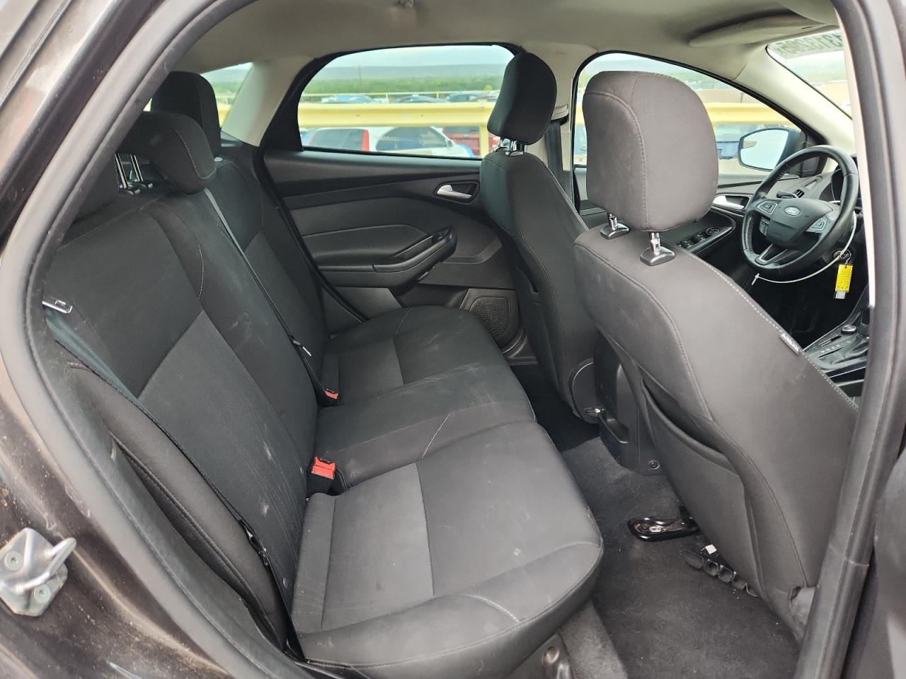 2015 Ford Focus Se VIN: 1FADP3K2XFL313485 Lot: 81313295