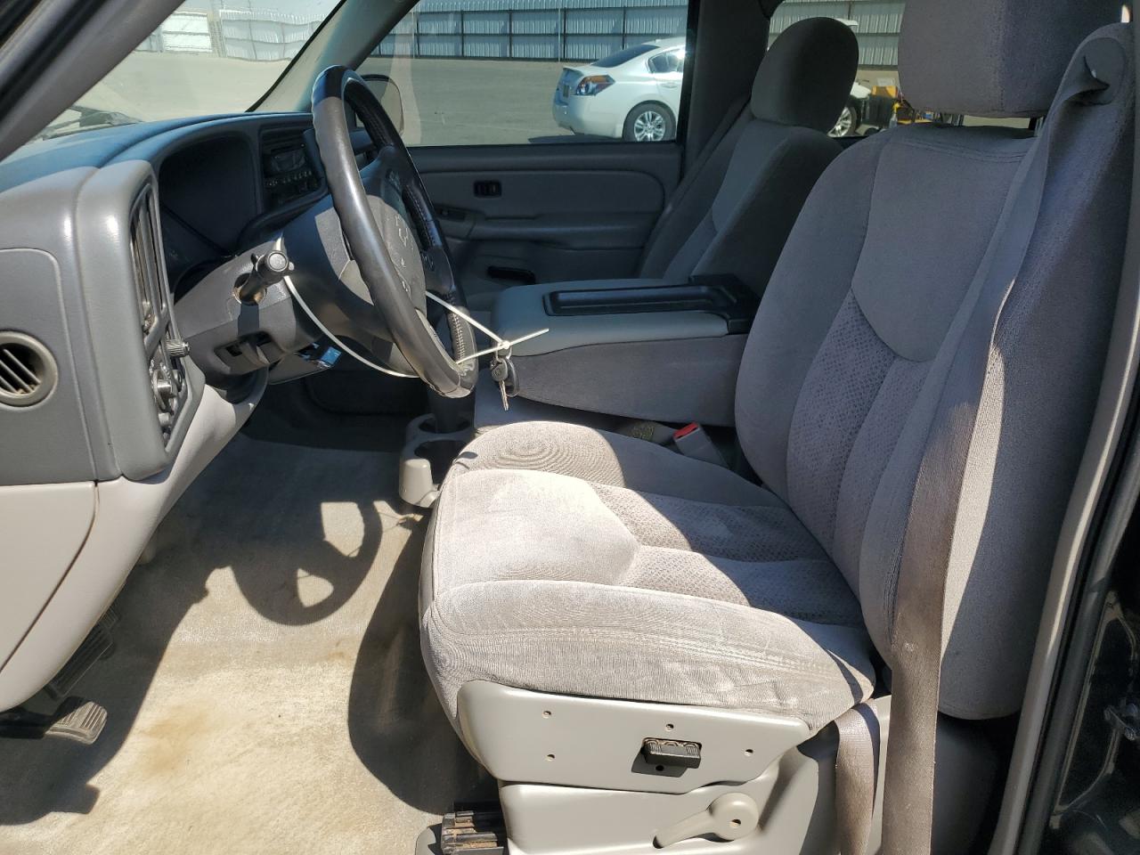 2004 Chevrolet Suburban C1500 VIN: 3GNEC16TX4G108008 Lot: 81696155