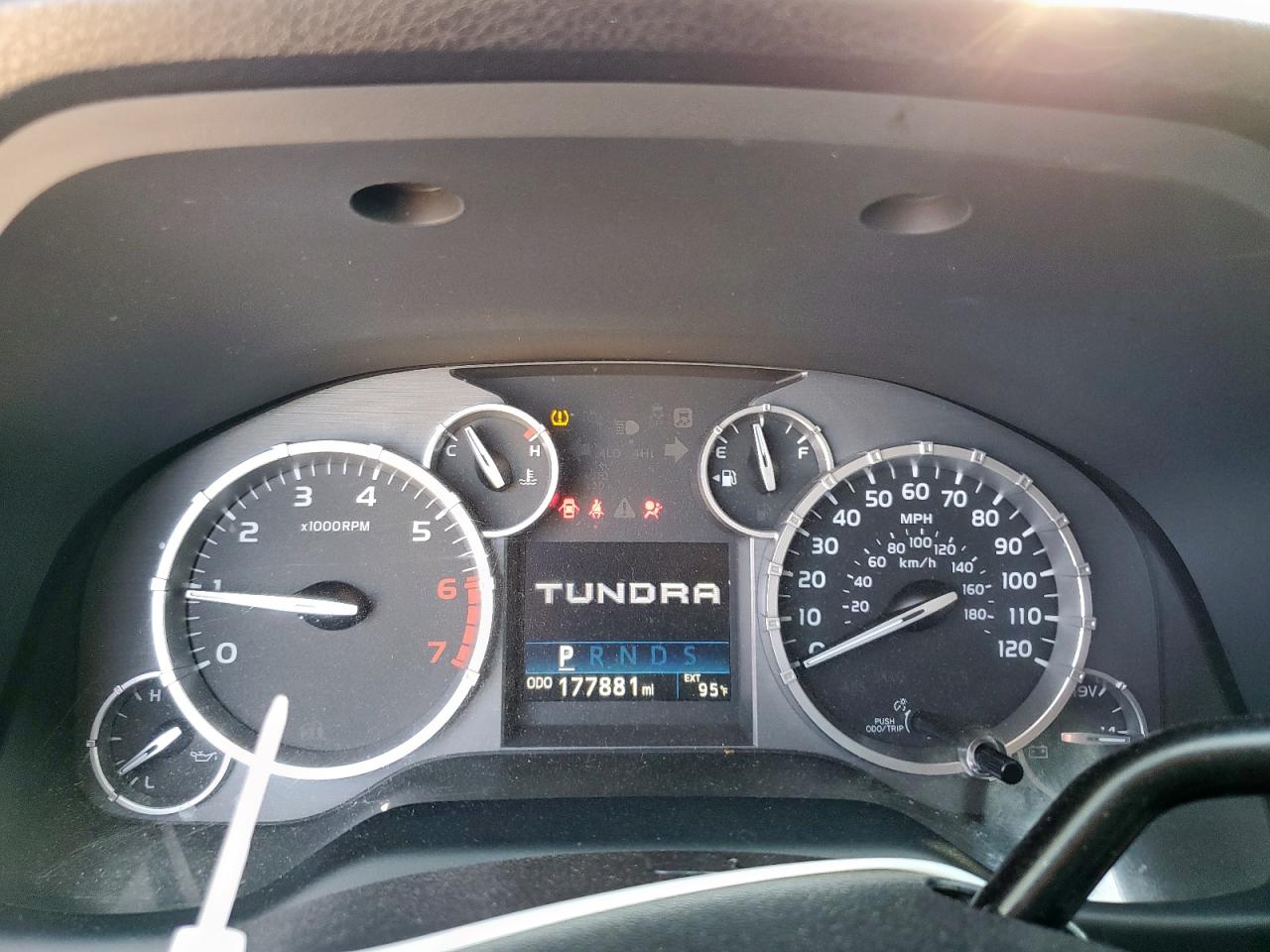 2015 Toyota Tundra Crewmax Sr5 VIN: 5TFEM5F14FX084914 Lot: 84382465