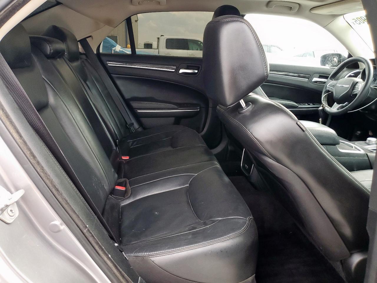 2016 Chrysler 300 Limited VIN: 2C3CCAAG6GH235955 Lot: 81394905