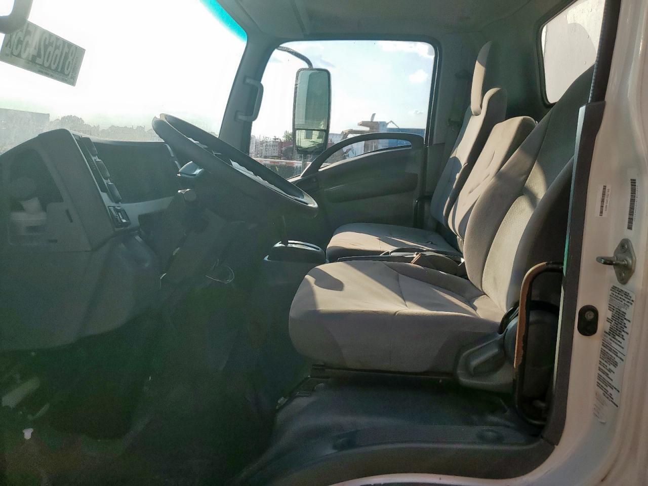 2016 Isuzu Npr Hd VIN: 54DC4W1B2GS806307 Lot: 81662455