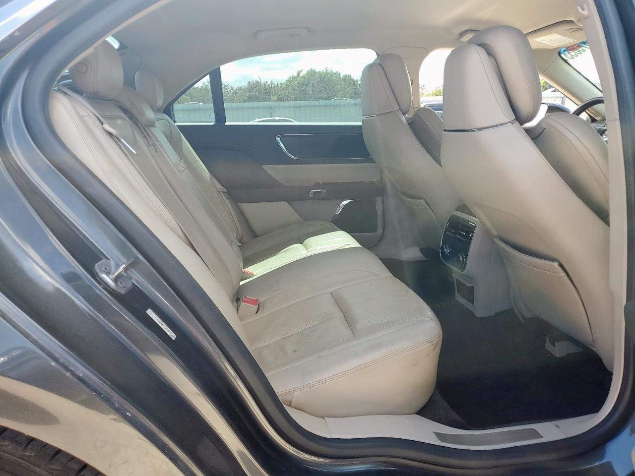 2017 Lincoln Continental Reserve VIN: 1LN6L9RP7H5628136 Lot: 80875855