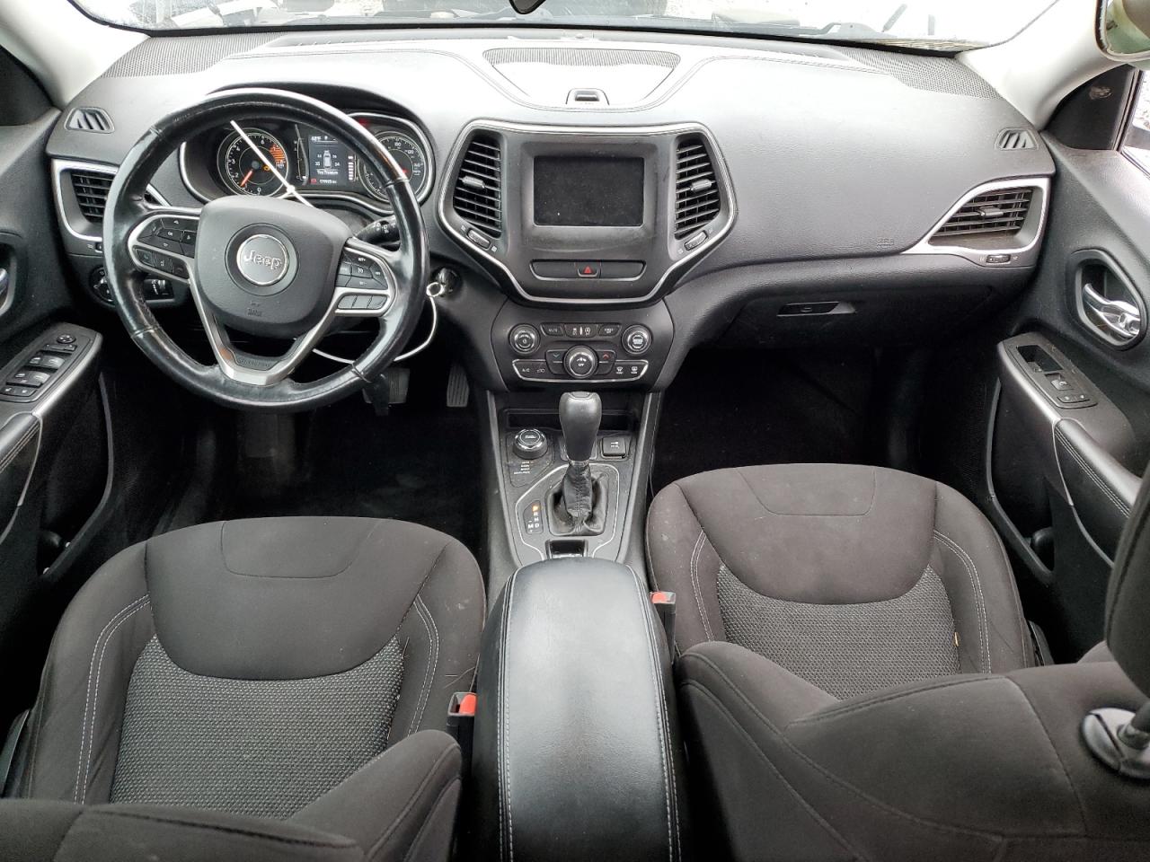 2019 Jeep Cherokee Latitude VIN: 1C4PJMCX5KD208690 Lot: 80135605