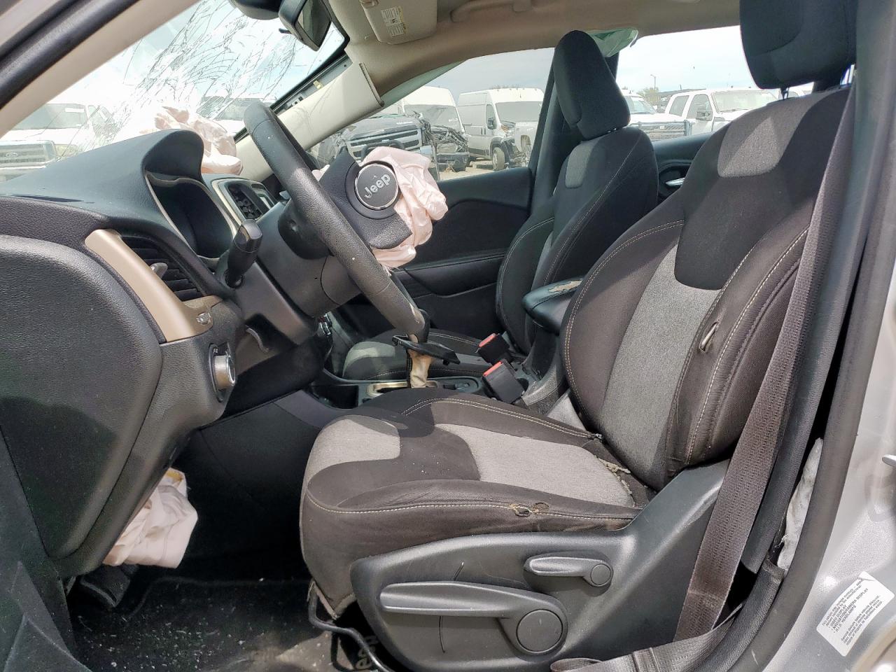 2015 Jeep Cherokee Sport VIN: 1C4PJLAB3FW531079 Lot: 84638545