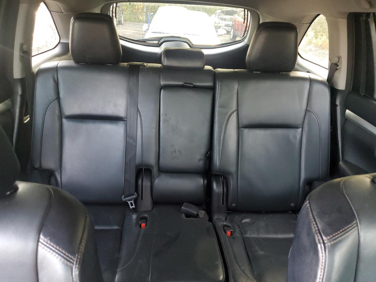 2016 Toyota Highlander Xle VIN: 5TDJKRFH5GS293885 Lot: 70996605