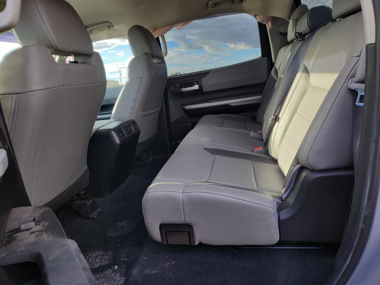 2020 Toyota Tundra Crewmax Limited VIN: 5TFHY5F10LX945955 Lot: 84401235