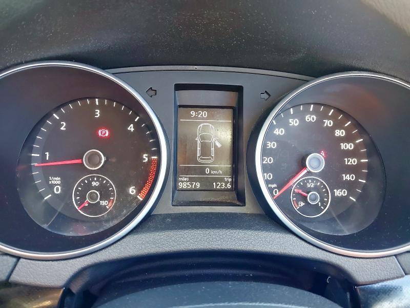 2011 VOLKSWAGEN GOLF MATCH