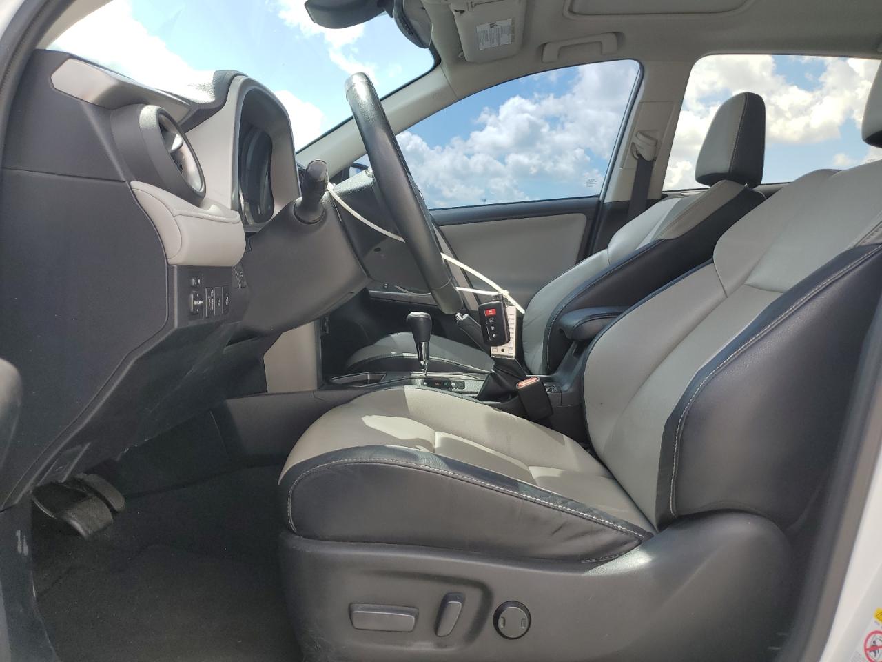 2017 Toyota Rav4 Limited VIN: 2T3YFREV8HW384076 Lot: 80795065