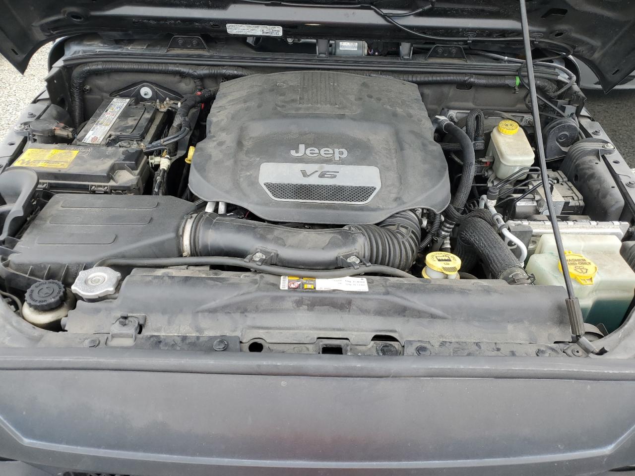 2014 Jeep Wrangler Unlimited Sport VIN: 1C4HJWDG9EL113252 Lot: 80471505