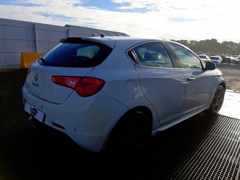 2010 ALFA ROMEO GIULIETTA VELOCE M-AIR TB 1.4 TB MULTIAIR VELOCE 5DR