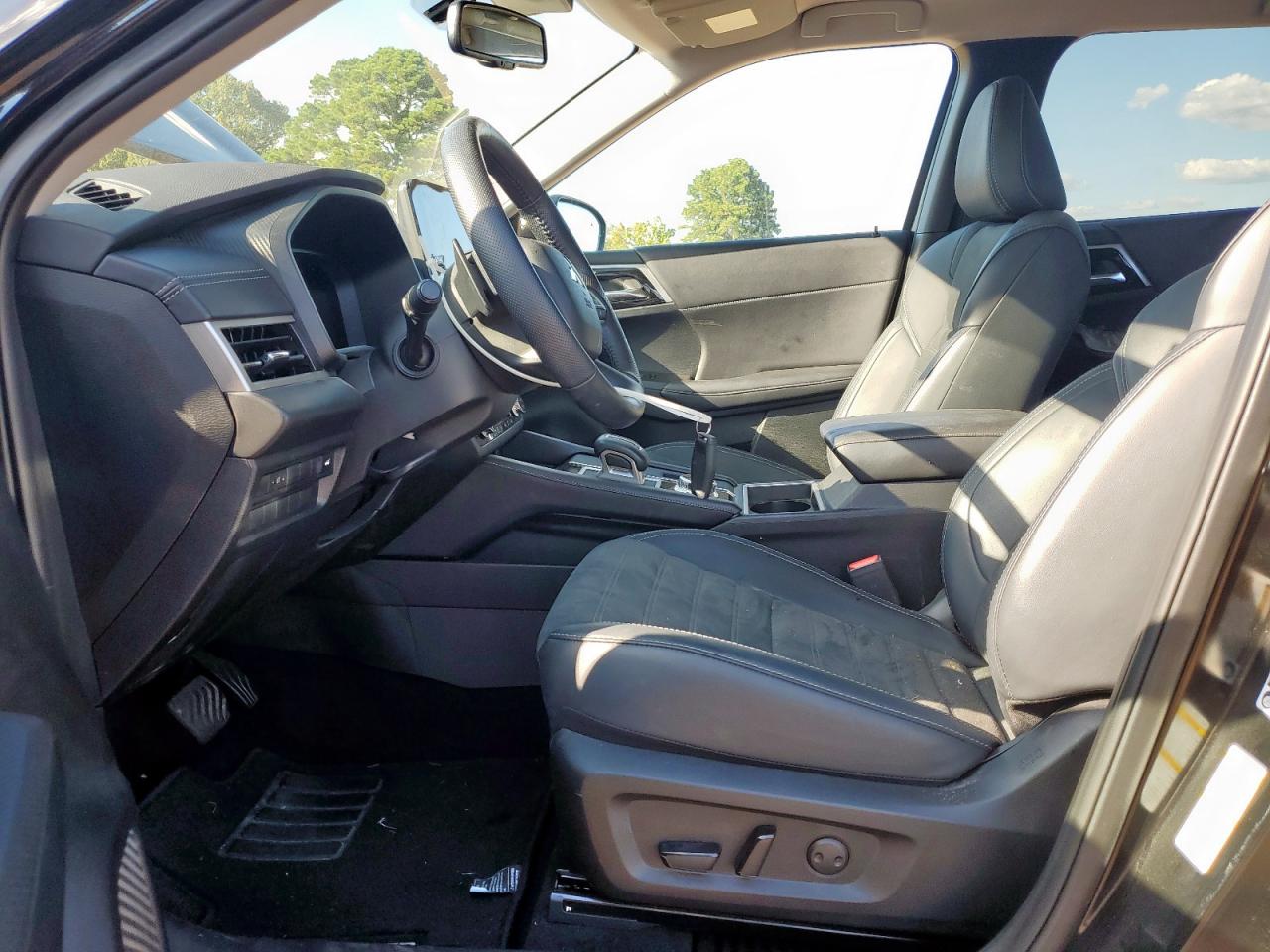 2024 Mitsubishi Outlander Se VIN: JA4J3VA80RZ042331 Lot: 81895975