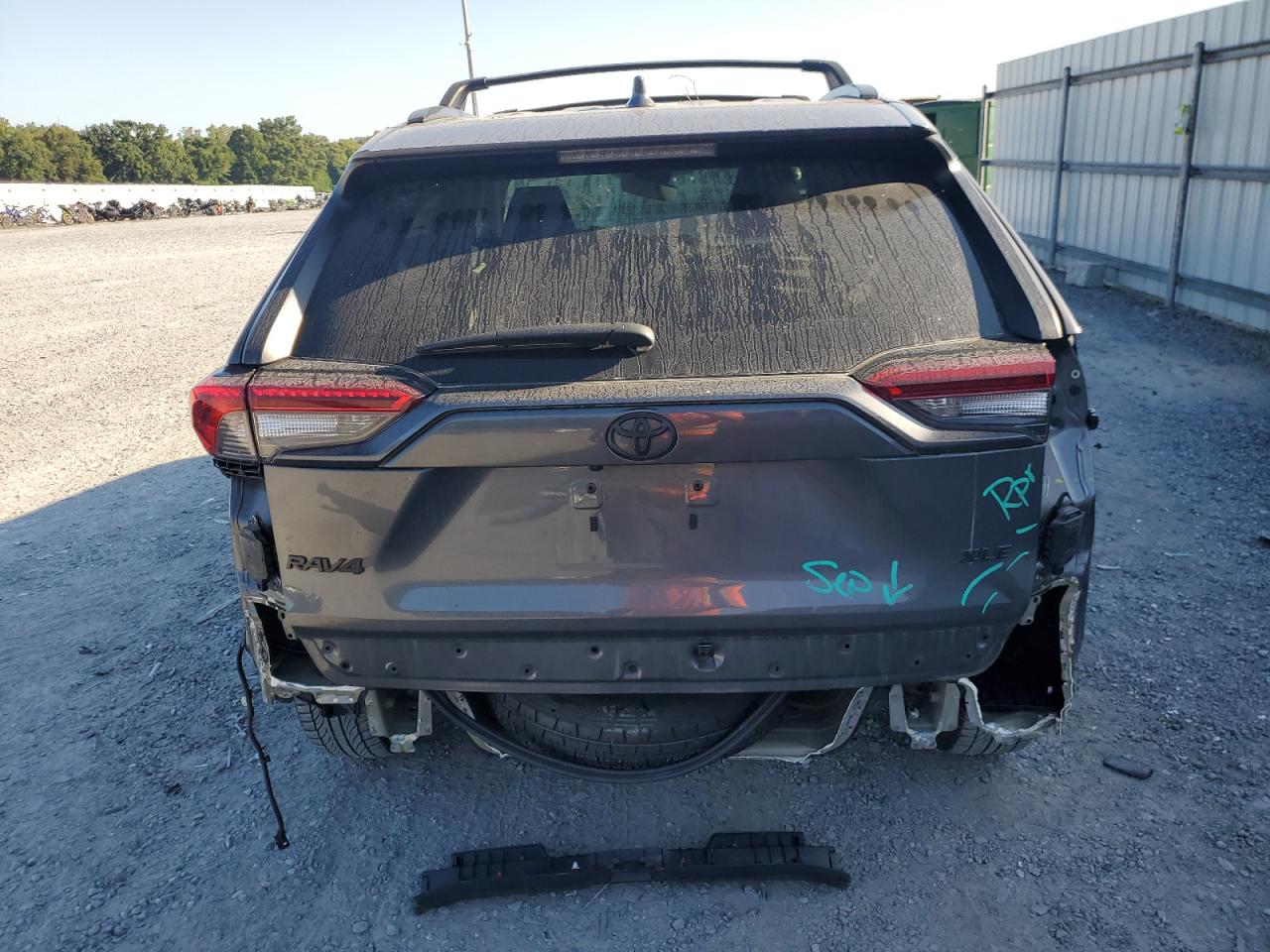 2021 Toyota Rav4 Xle VIN: 2T3W1RFV3MW155917 Lot: 71654755