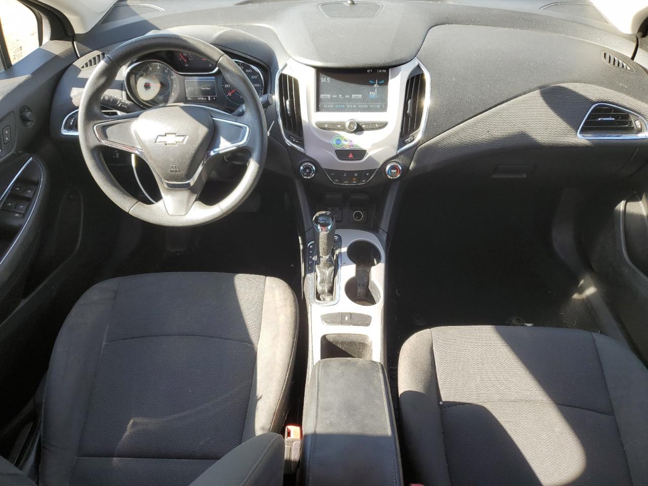 2017 Chevrolet Cruze Ls VIN: 1G1BC5SM9H7126382 Lot: 84213885