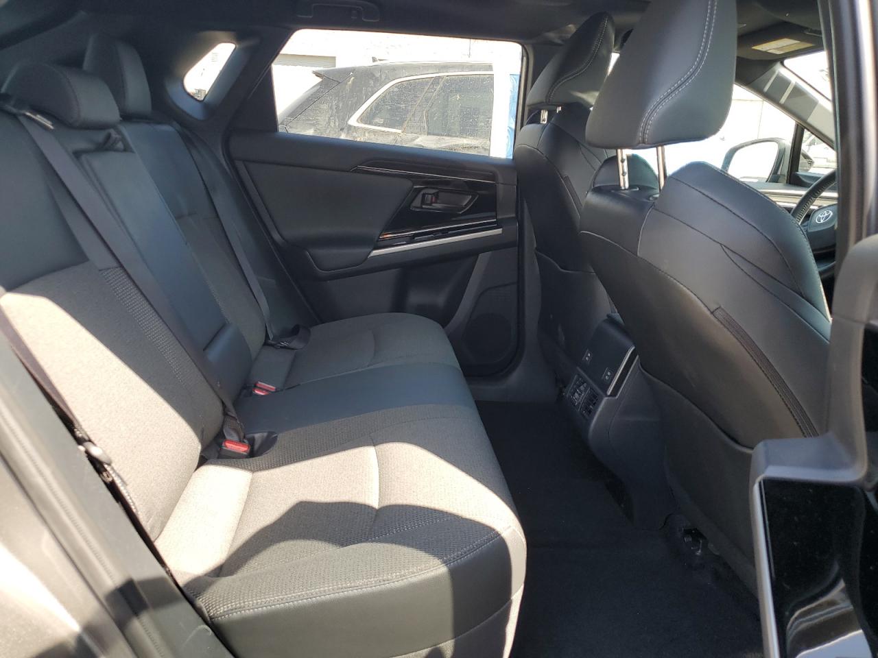 2024 Toyota Bz4X Xle VIN: JTMAAAAA8RA042874 Lot: 71367075