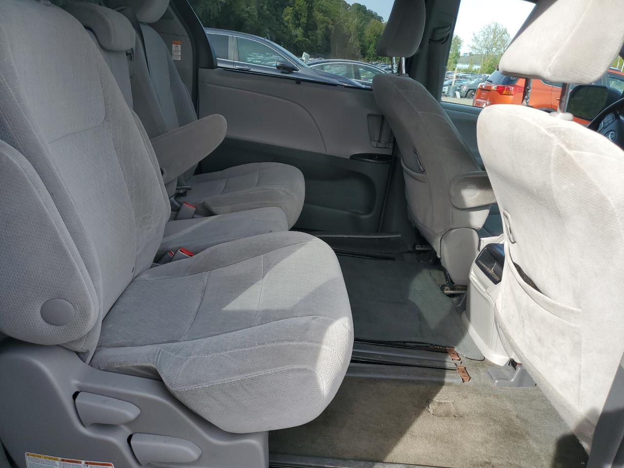 2017 Toyota Sienna Le VIN: 5TDKZ3DC7HS785632 Lot: 81387315