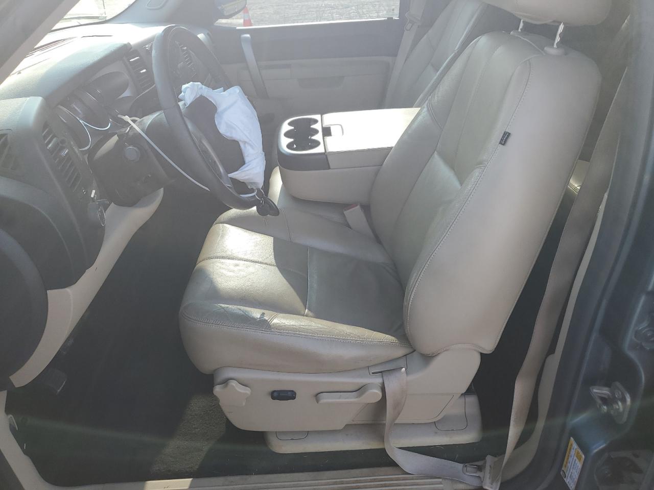 2011 Chevrolet Silverado C1500 Lt VIN: 3GCPCSE05BG163493 Lot: 80452325