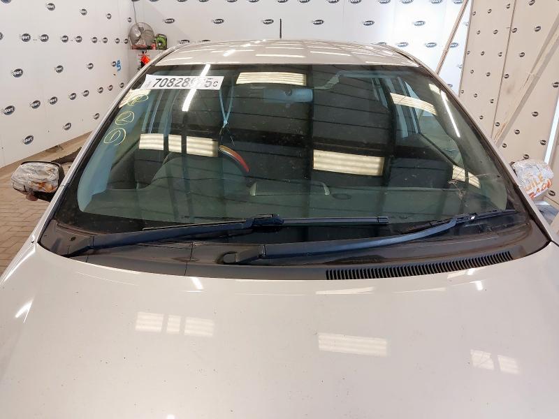 2011 TOYOTA AURIS SR