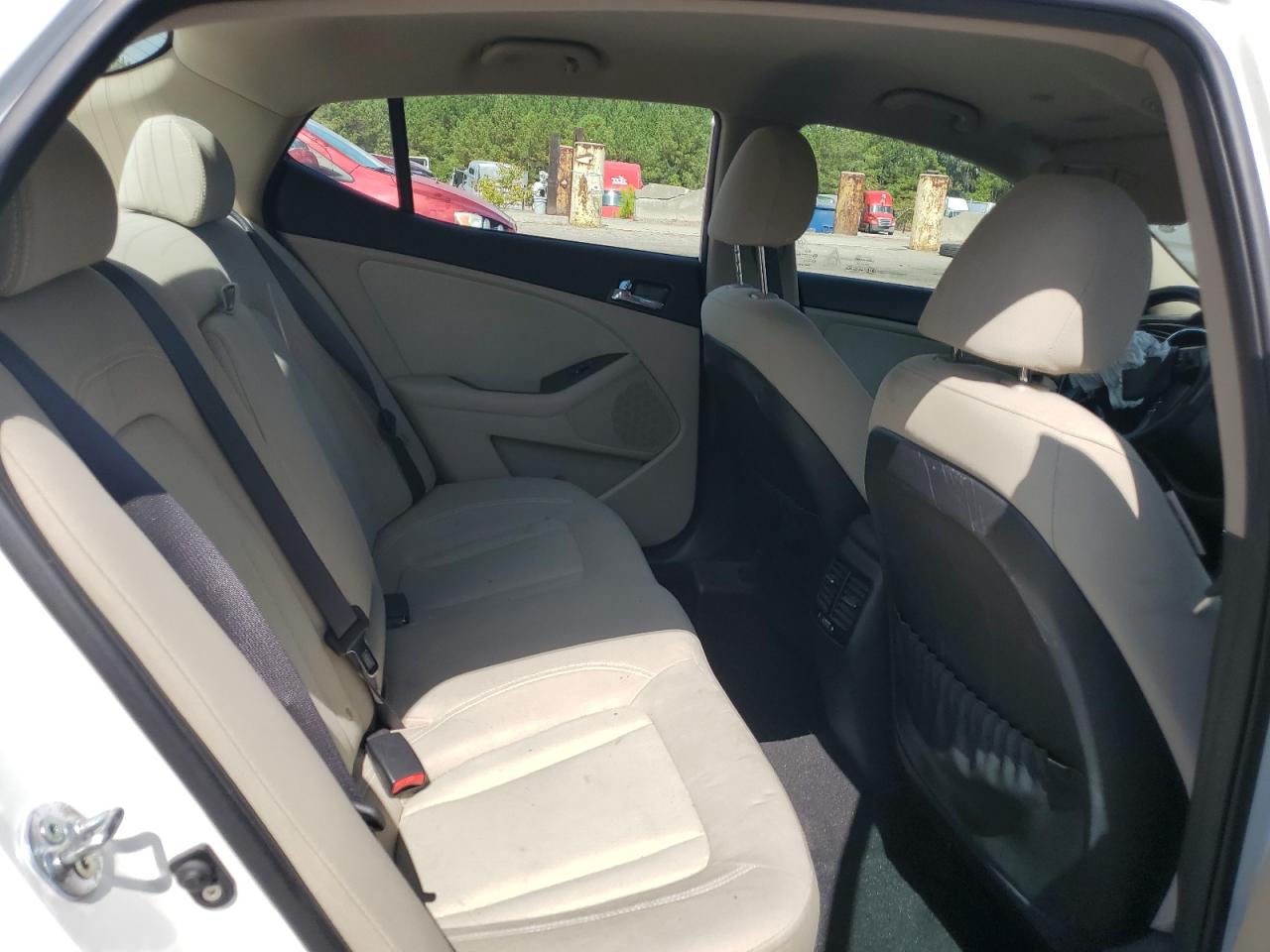 2012 Kia Optima Hybrid VIN: KNAGM4ADXC5031207 Lot: 81714125