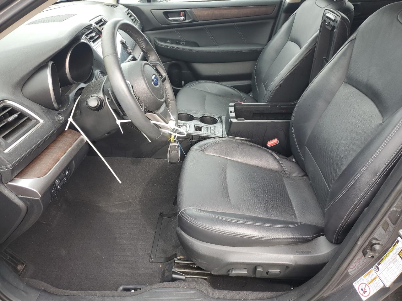 2018 Subaru Outback 3.6R Limited VIN: 4S4BSENC5J3333664 Lot: 84251985