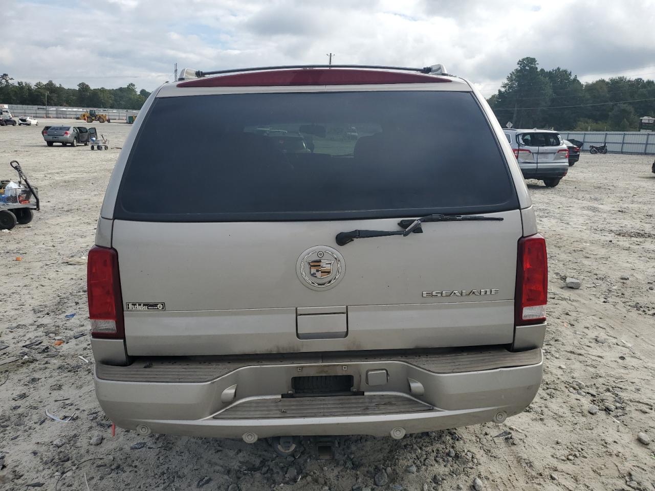 2004 Cadillac Escalade Luxury VIN: 1GYEK63N24R187800 Lot: 81438115