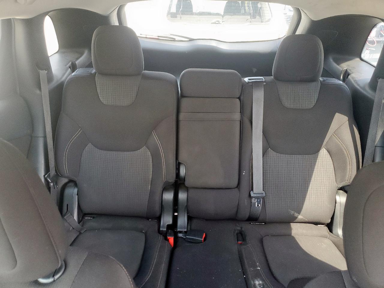 2016 Jeep Cherokee Latitude VIN: 1C4PJLCB5GW332162 Lot: 81374385