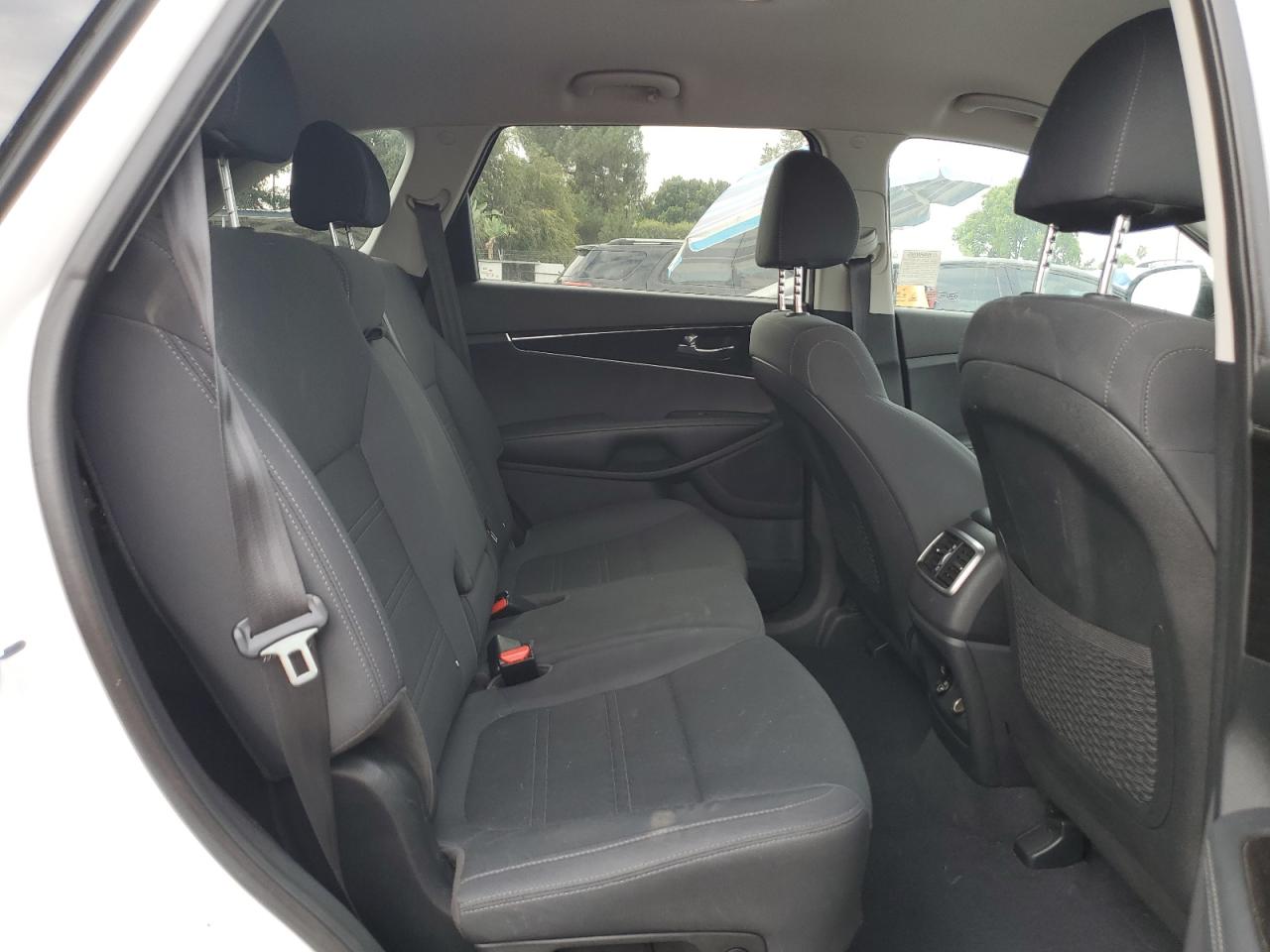 2020 Kia Sorento L VIN: 5XYPG4A33LG711054 Lot: 81516985