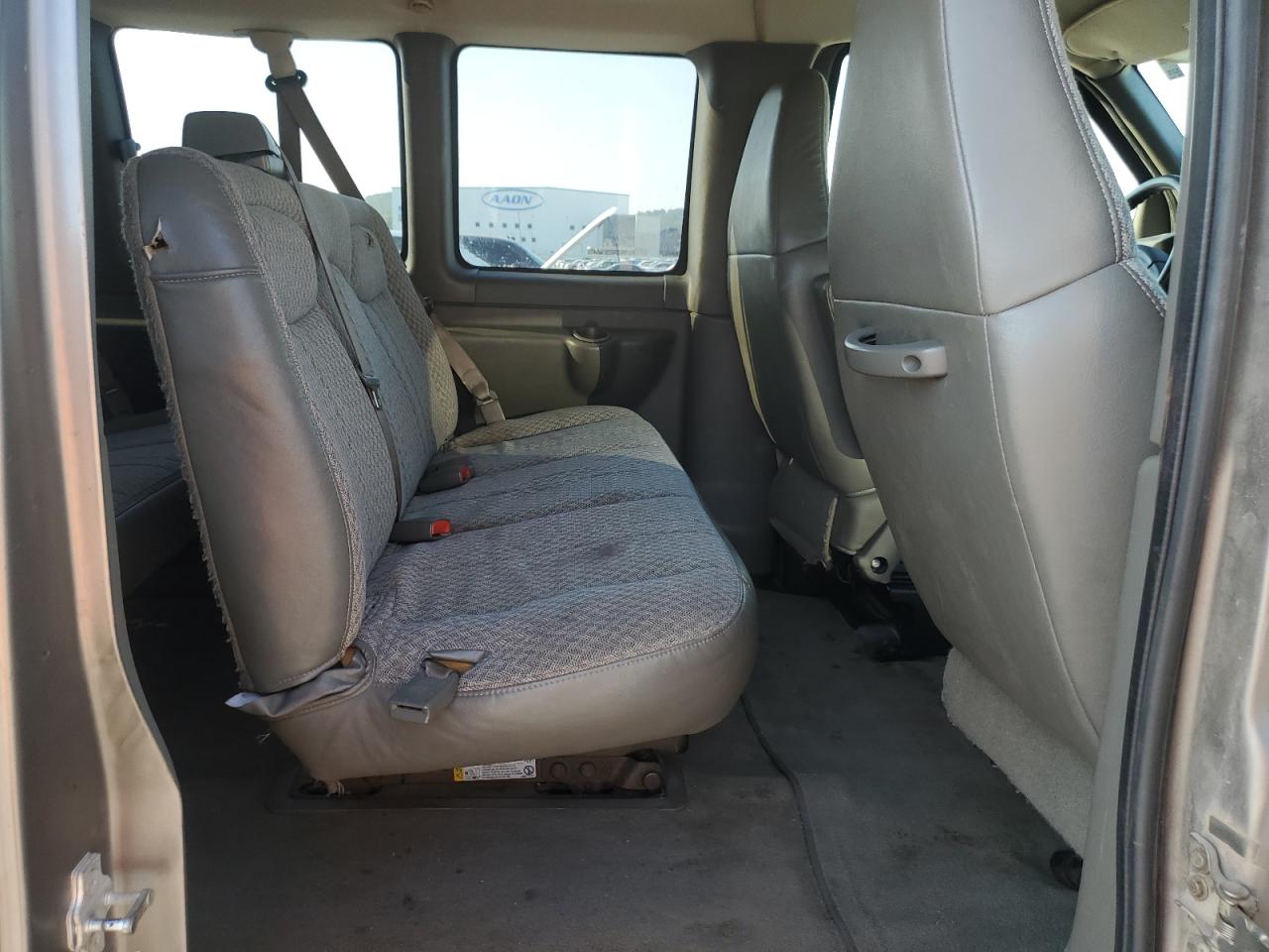 2007 Chevrolet Express G3500 VIN: 1GAHG39UX71234892 Lot: 72002235